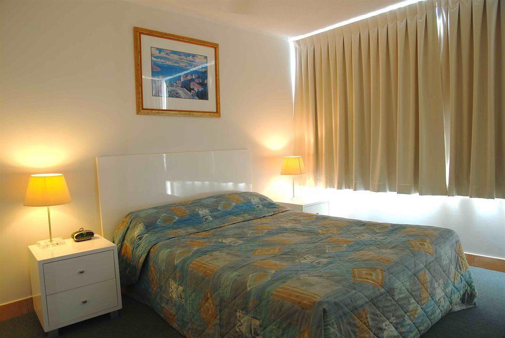 เดอะ ชอร์ บีชฟรอนต์ อพาร์ตเมนต์ Aparthotel โกลด์โคสต์ ภายนอก รูปภาพ