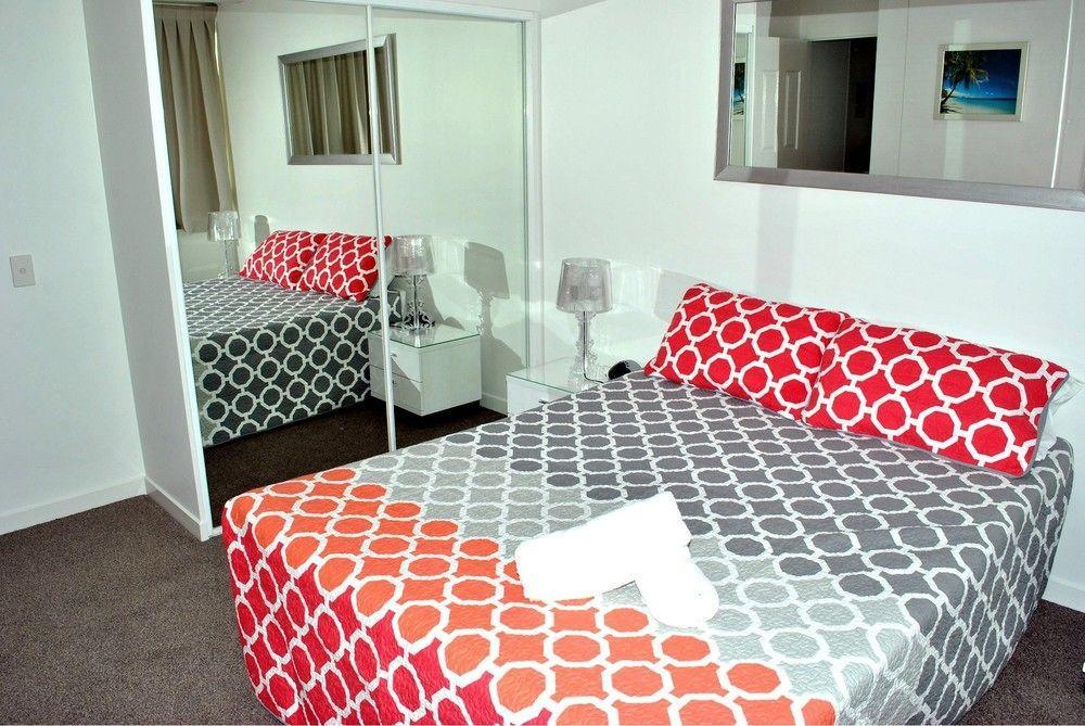 เดอะ ชอร์ บีชฟรอนต์ อพาร์ตเมนต์ Aparthotel โกลด์โคสต์ ภายนอก รูปภาพ