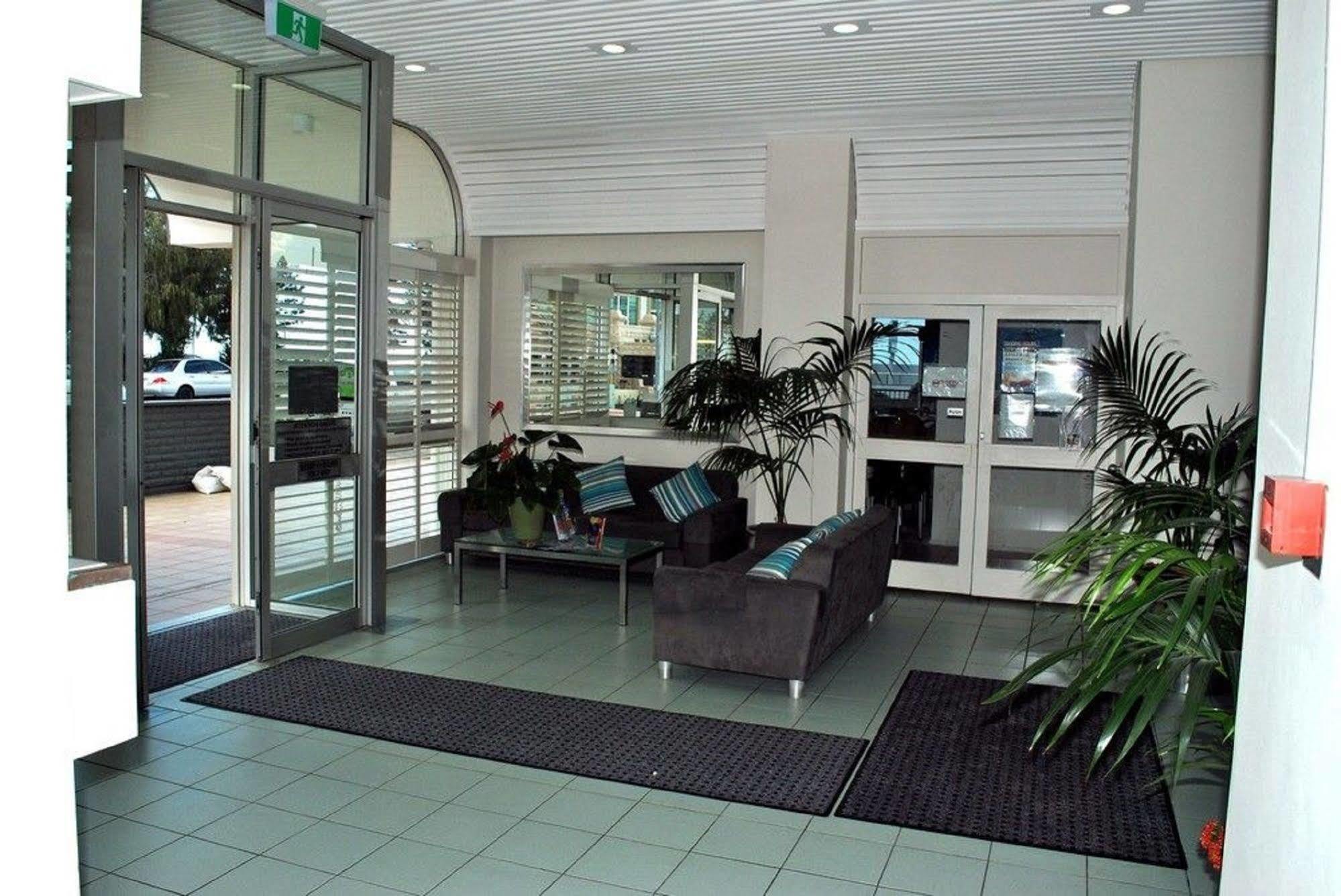เดอะ ชอร์ บีชฟรอนต์ อพาร์ตเมนต์ Aparthotel โกลด์โคสต์ ภายนอก รูปภาพ